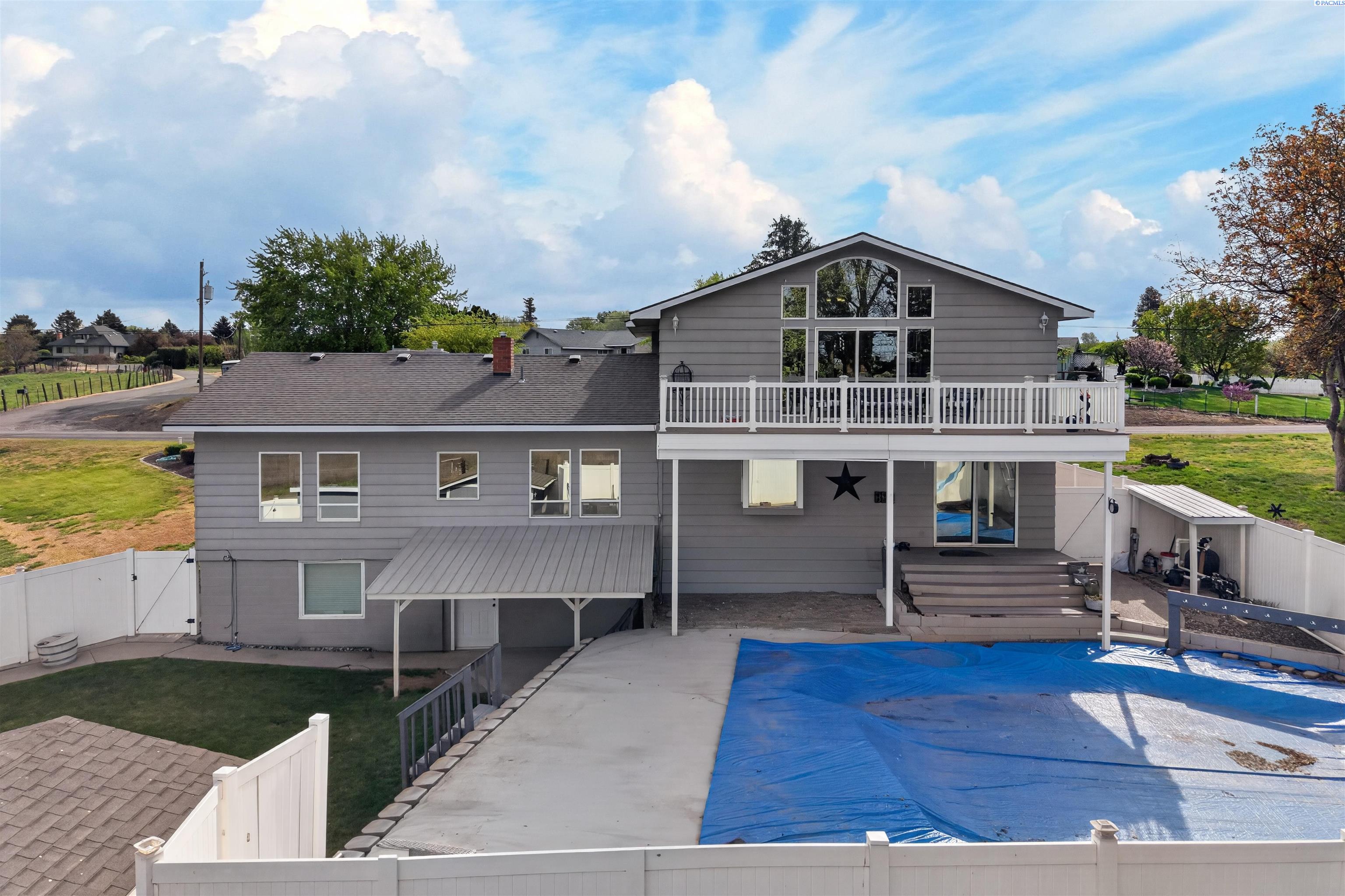 1260 Appleway Road Grandview, WA 98930 - Photo 4 of 50 Gallery Image 4