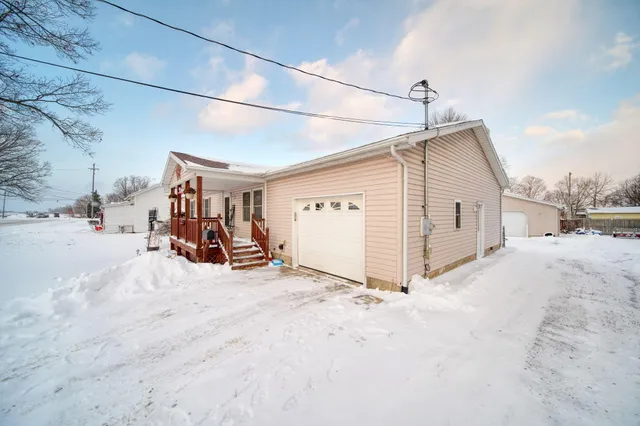 $239,900 | 518 North East Street, Morenci, MI 49256