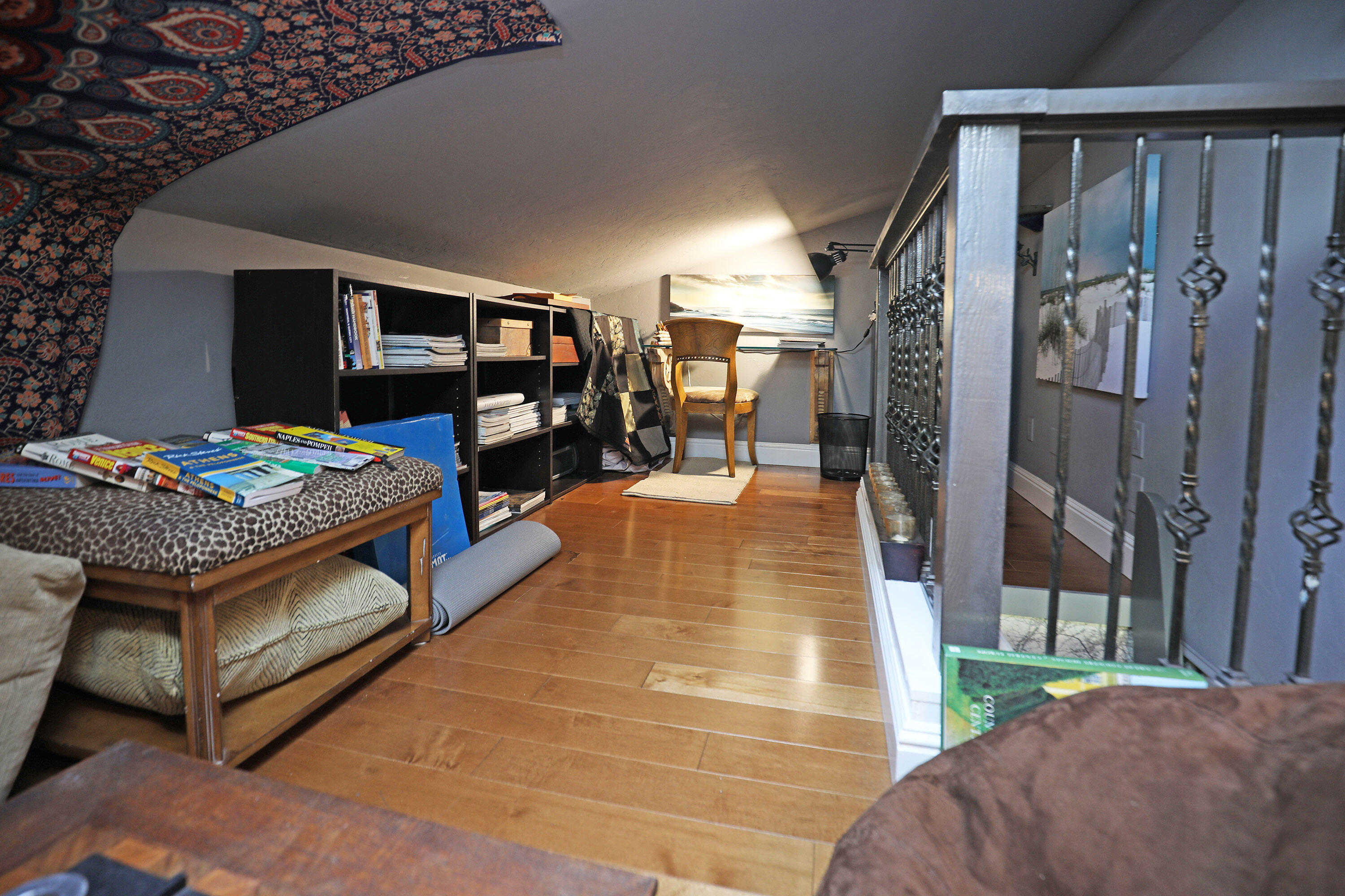 856 Highland Drive, Unit 4 Santa Barbara, CA 93109 - Photo 11 of 25 Loft