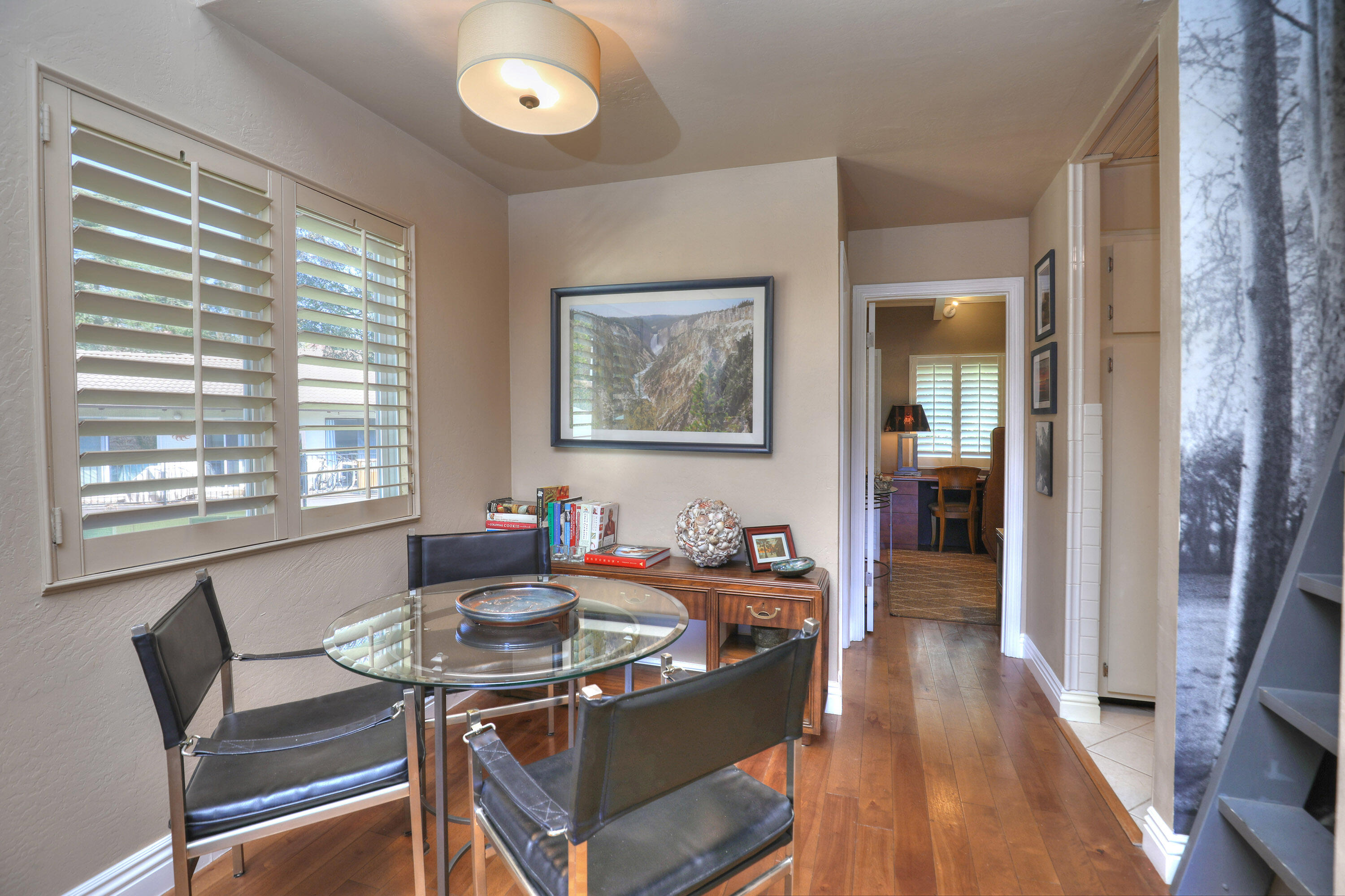 856 Highland Drive, Unit 4 Santa Barbara, CA 93109 - Photo 3 of 25 Dining Area