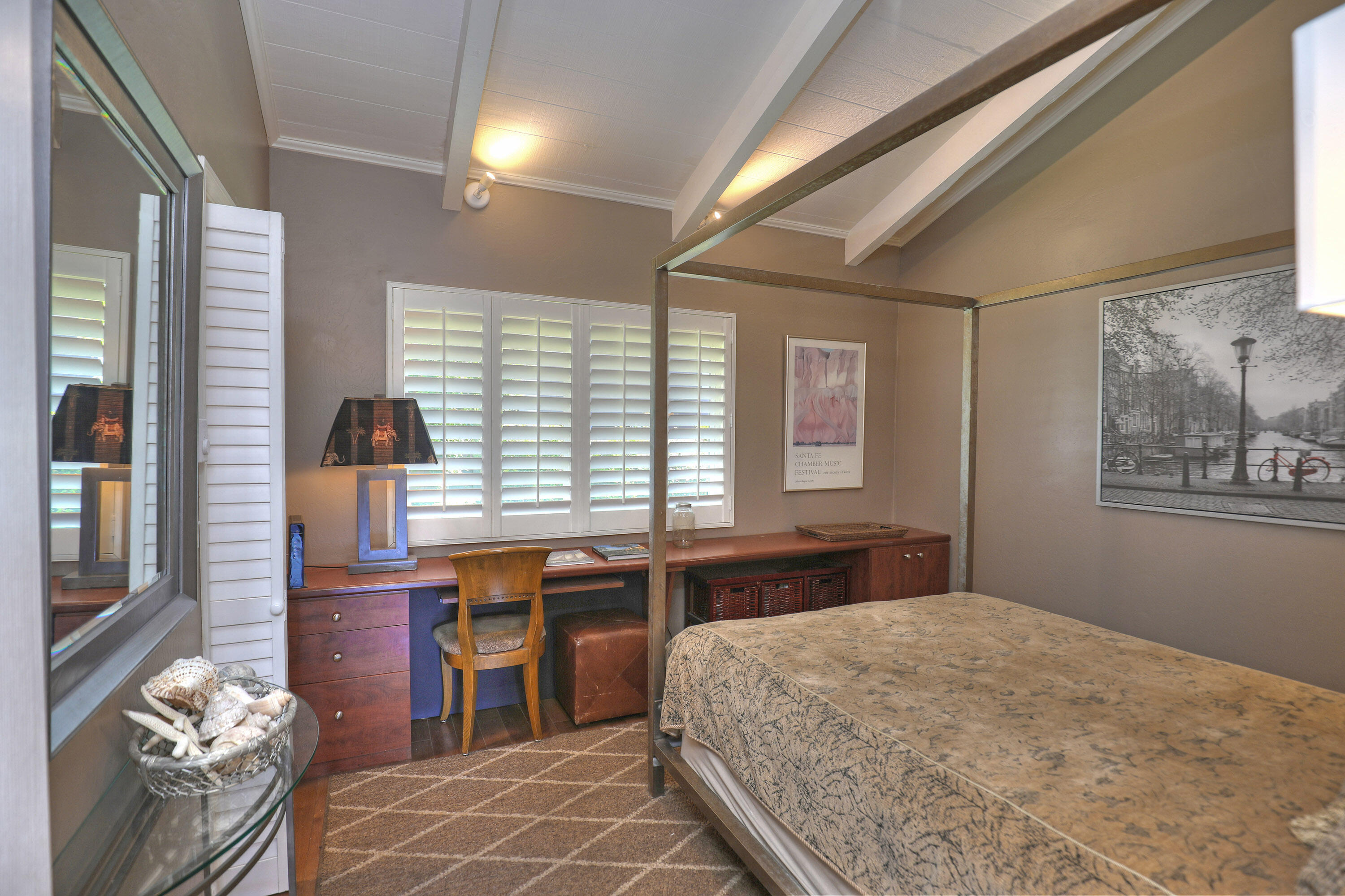 856 Highland Drive, Unit 4 Santa Barbara, CA 93109 - Photo 7 of 25 Bedroom