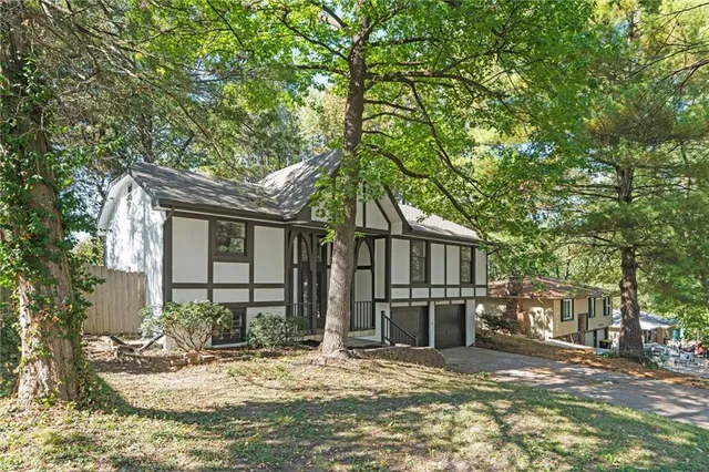 $295,000 | 3522 North College Avenue, Kansas City, MO 64117