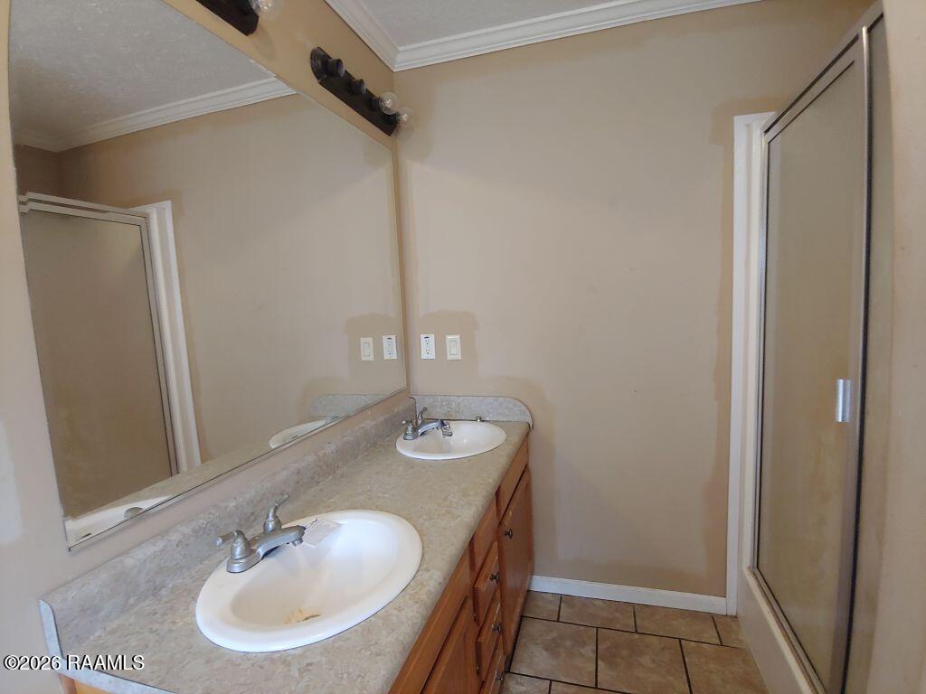 104 Schoeffler Road Carencro, LA 70520 - Photo 12 of 23 12 Bathroom
