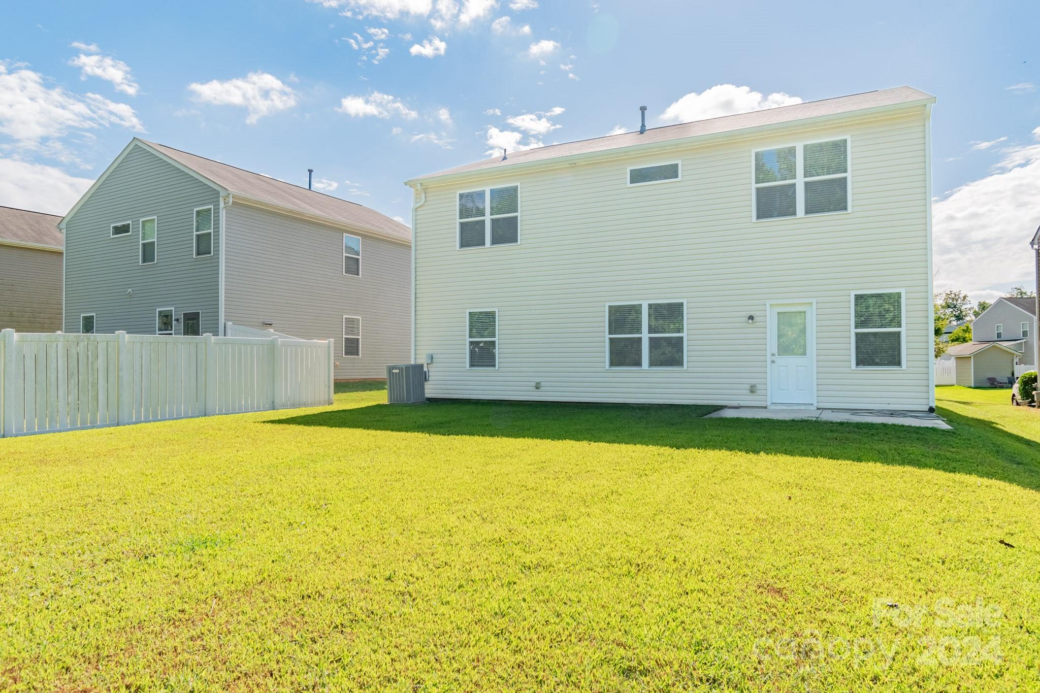 8715 Balsam Bay Road Charlotte, NC 28227 - Photo 21 of 29 a view of an empty room with swimming pool