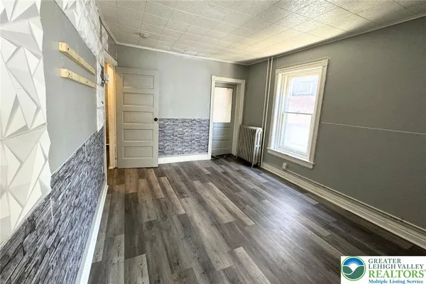 $180,000 | 131 Green Street, Allentown, PA 18102