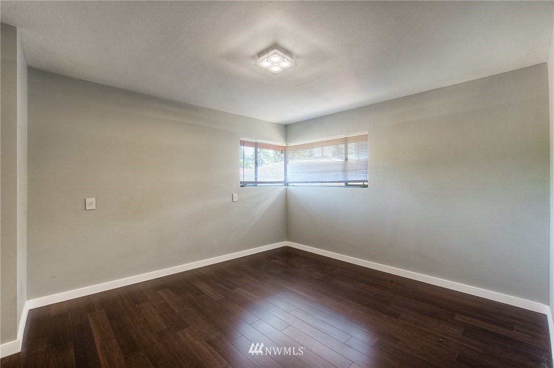 2721 Northeast 5th Place Renton, WA 98056 - Photo 13 of 25