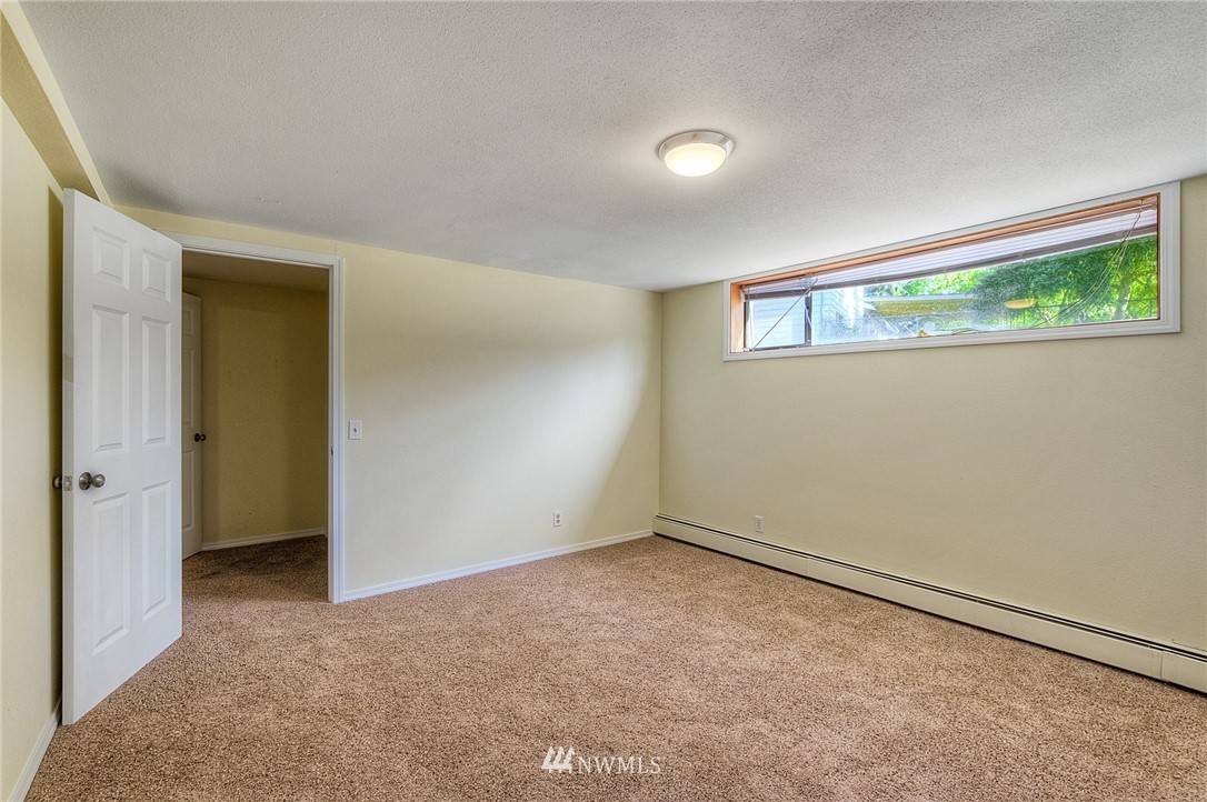 2721 Northeast 5th Place Renton, WA 98056 - Photo 21 of 25
