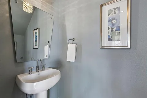 $515,000 | 1333 St Joseph Street, Unit 16, Dallas, TX 75204