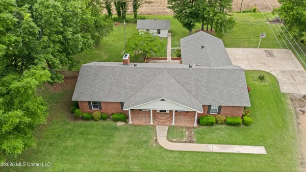 $230,000 | 234 Terry Avenue, Crenshaw, MS 38621