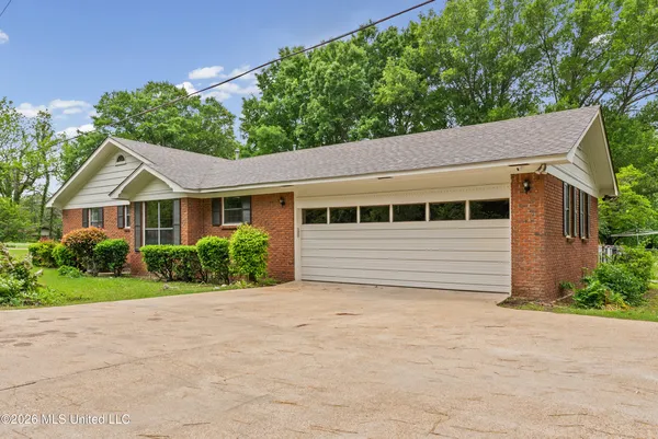 $230,000 | 234 Terry Avenue, Crenshaw, MS 38621
