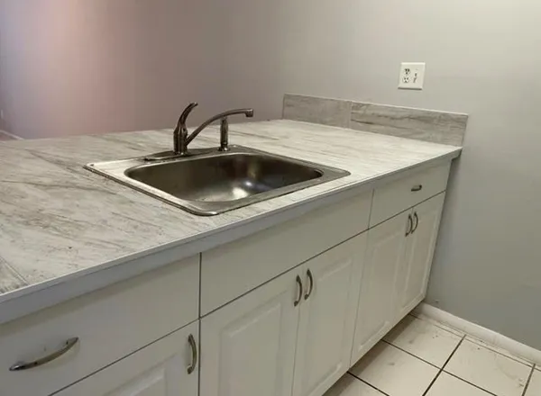 $1,375 | 2701 Riverside Drive, Unit 107B, Coral Springs, FL 33065