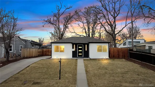 $489,999 | 1551 West Hoye Place, Denver, CO 80223