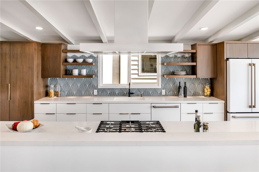 816 The Strand Manhattan Beach, CA 90266 - Photo 15 of 71 Main Kitchen