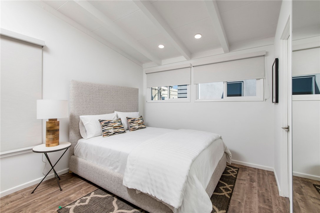 816 The Strand Manhattan Beach, CA 90266 - Photo 48 of 71 Separate Unit Bedroom