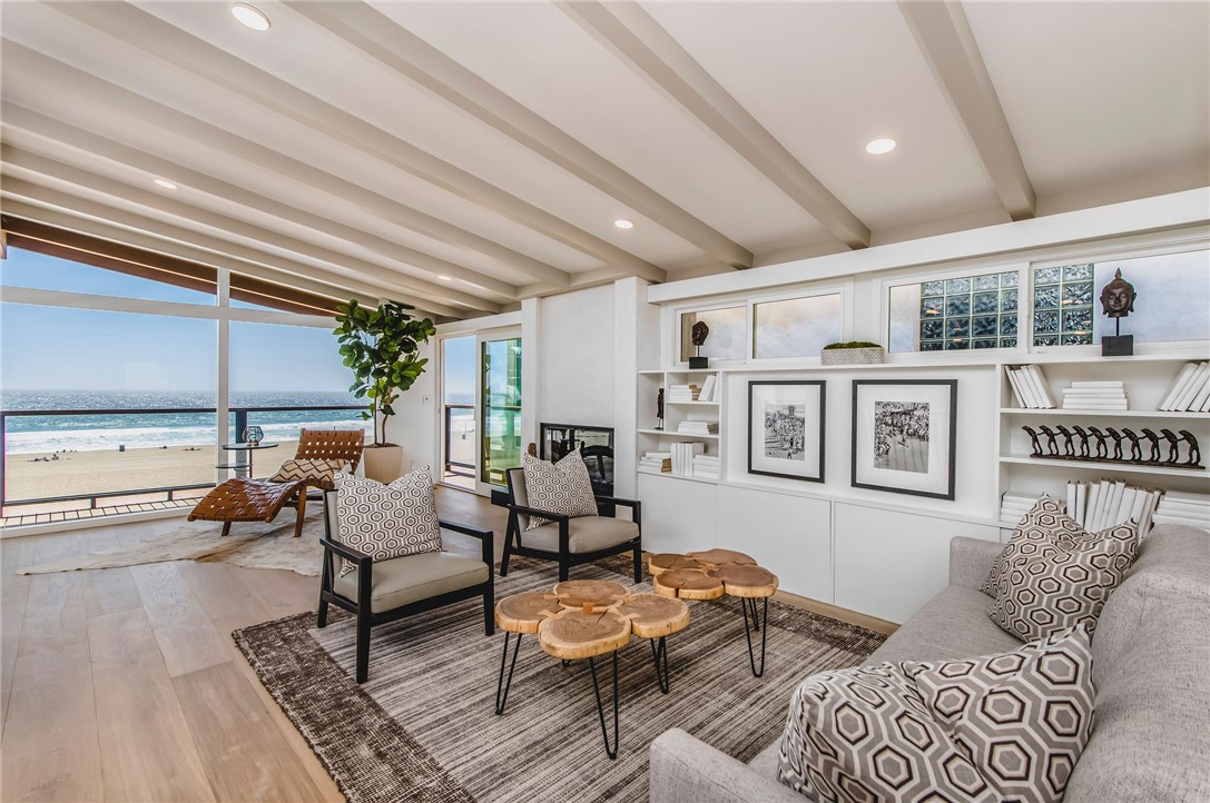 816 The Strand Manhattan Beach, CA 90266 - Photo 10 of 71 Living Room