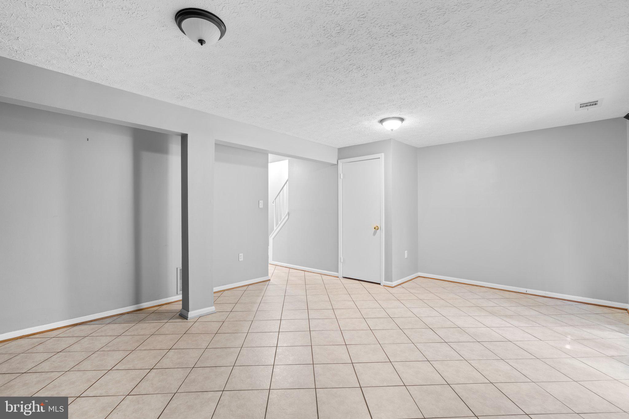 7262 Procopio Circle Columbia, MD 21046 - Photo 31 of 38 Rec room