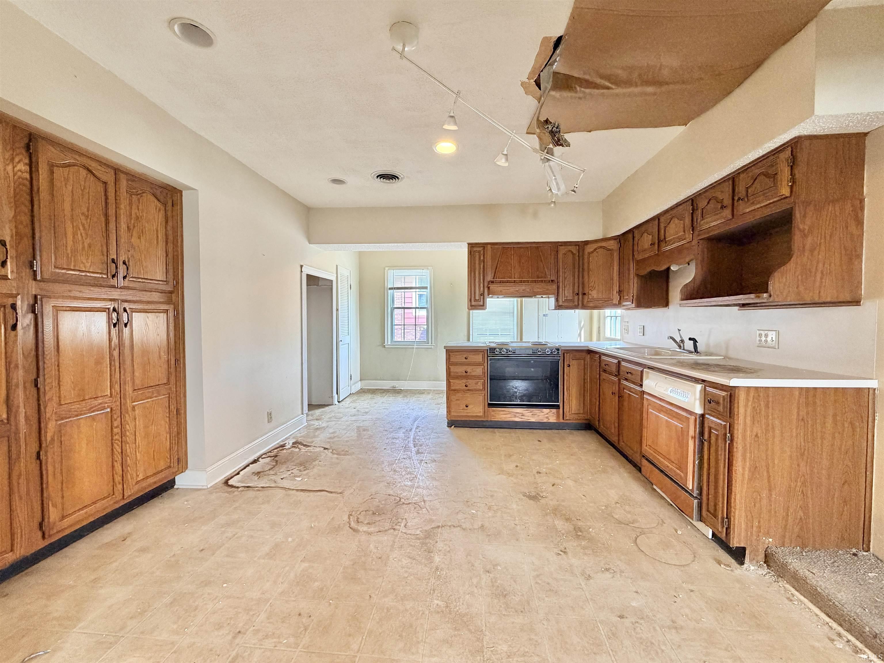 319 East State Street Princeton, IN 47670 - Photo 19 of 36