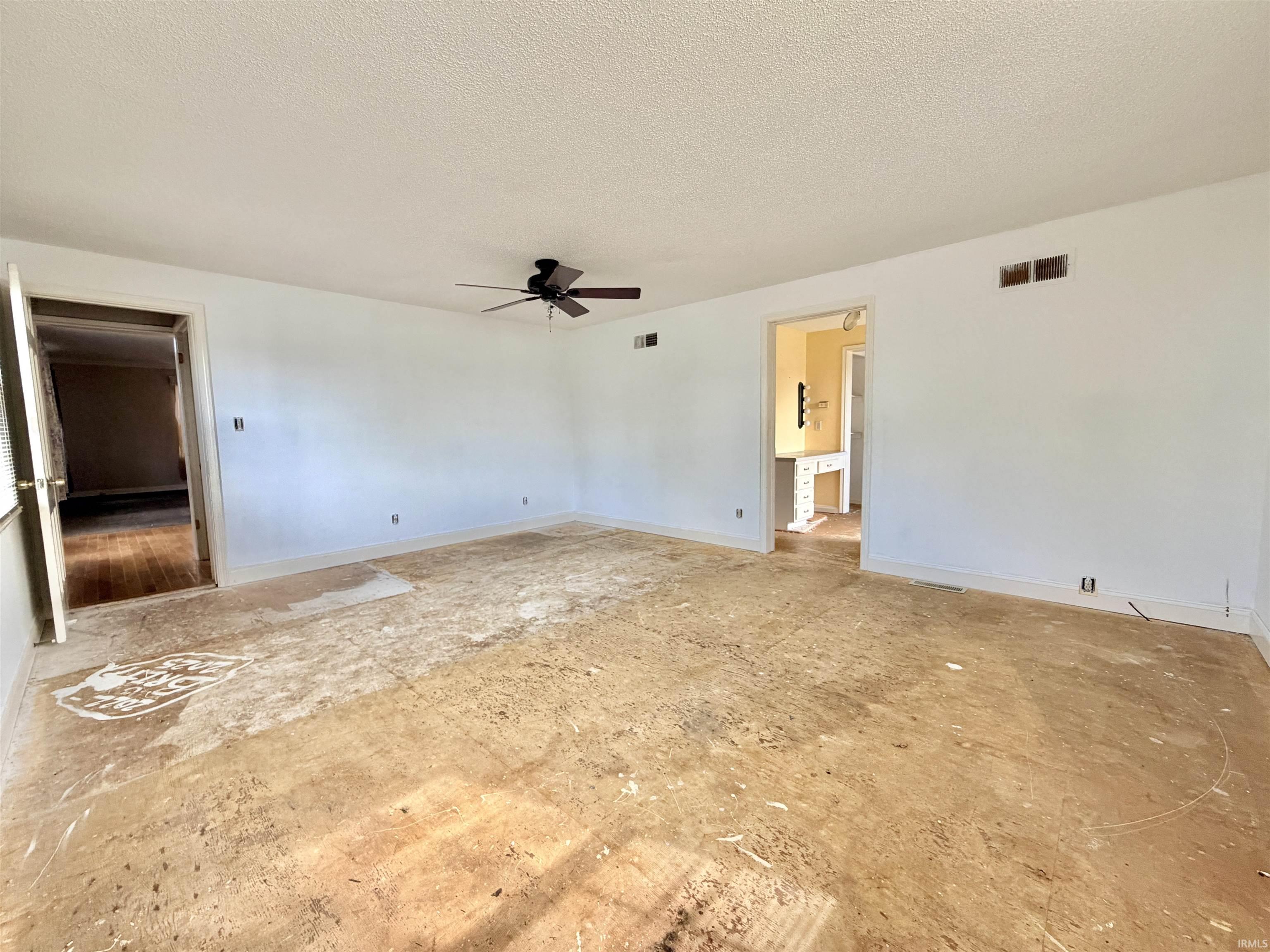 319 East State Street Princeton, IN 47670 - Photo 9 of 36