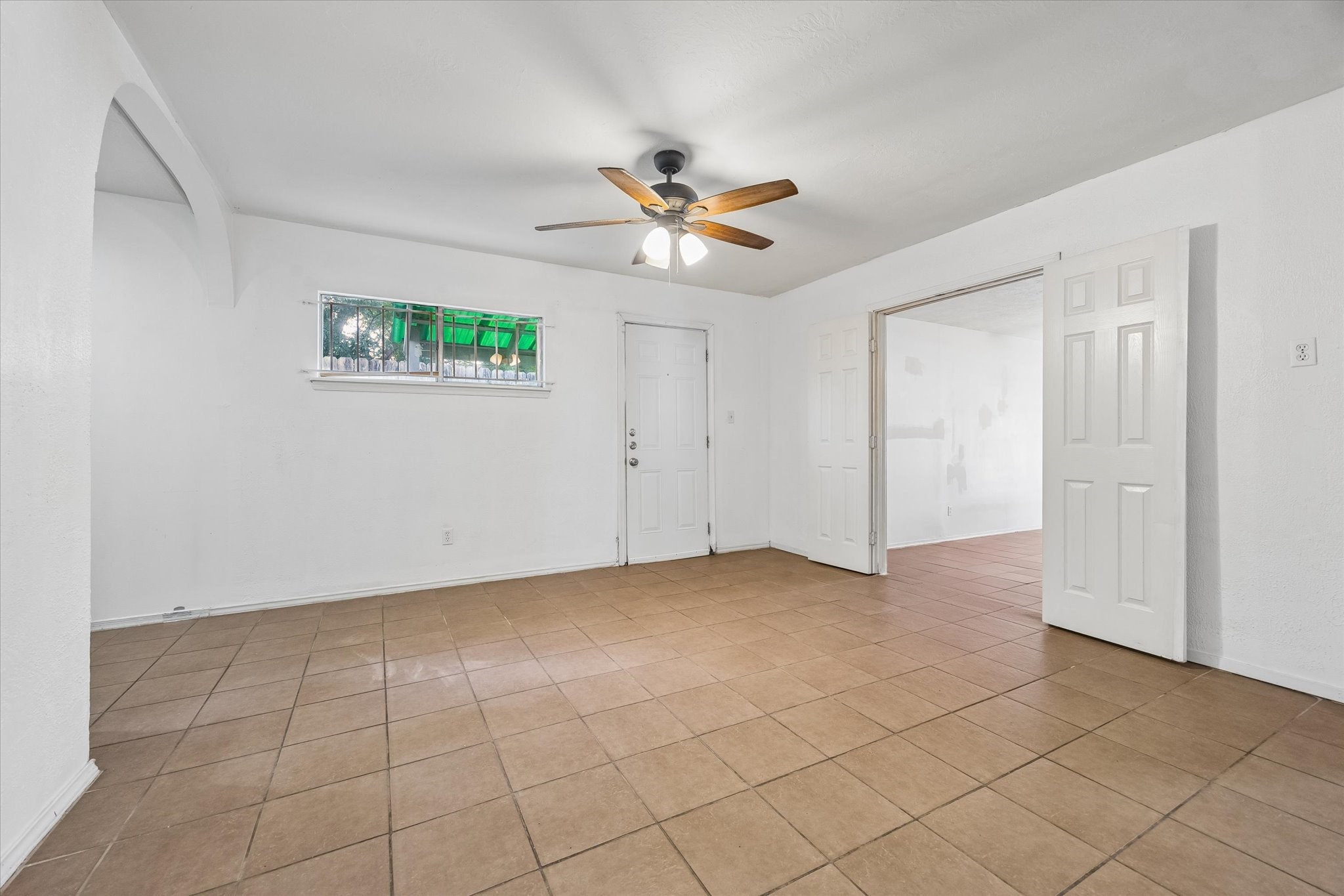 7119 Long Point Road Houston, TX 77055 - Photo 6 of 21