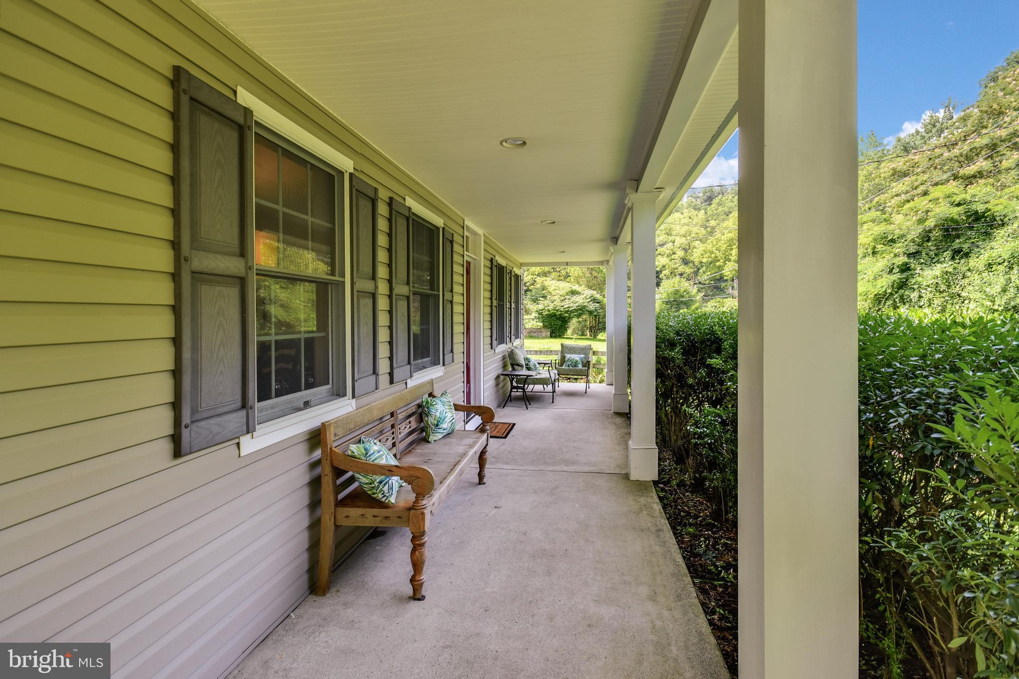 95 Coffeetown Road Easton, PA 18042 - Photo 3 of 18