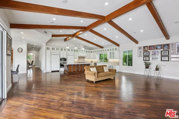 $11,995 | 27048 Triumph Avenue, Canyon Country, CA 91387