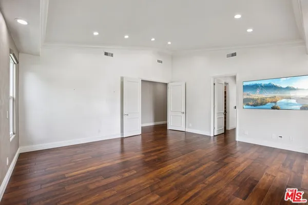 $11,995 | 27048 Triumph Avenue, Canyon Country, CA 91387