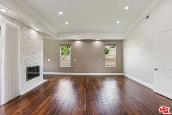 $11,995 | 27048 Triumph Avenue, Canyon Country, CA 91387