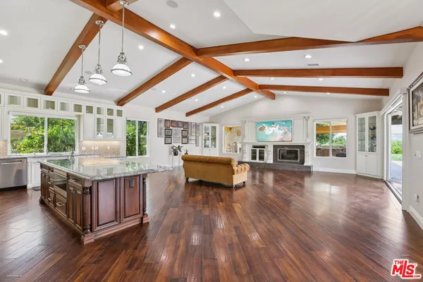 $11,995 | 27048 Triumph Avenue, Canyon Country, CA 91387