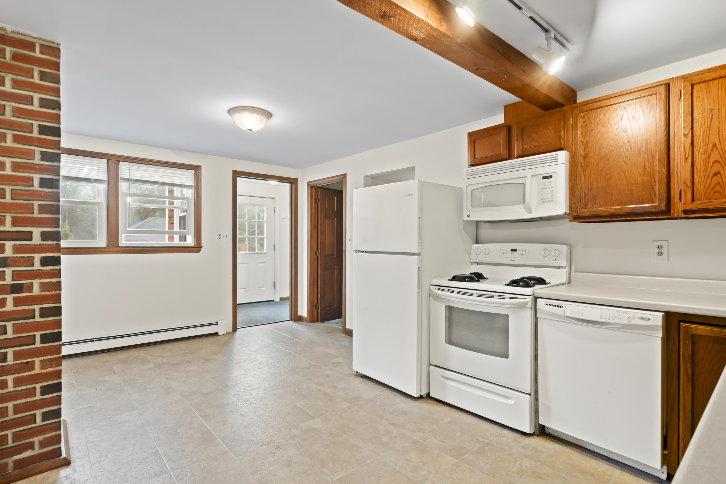 872 Riverside Street Portland, ME 04103 - Photo 28 of 56 872 Riverside St_106