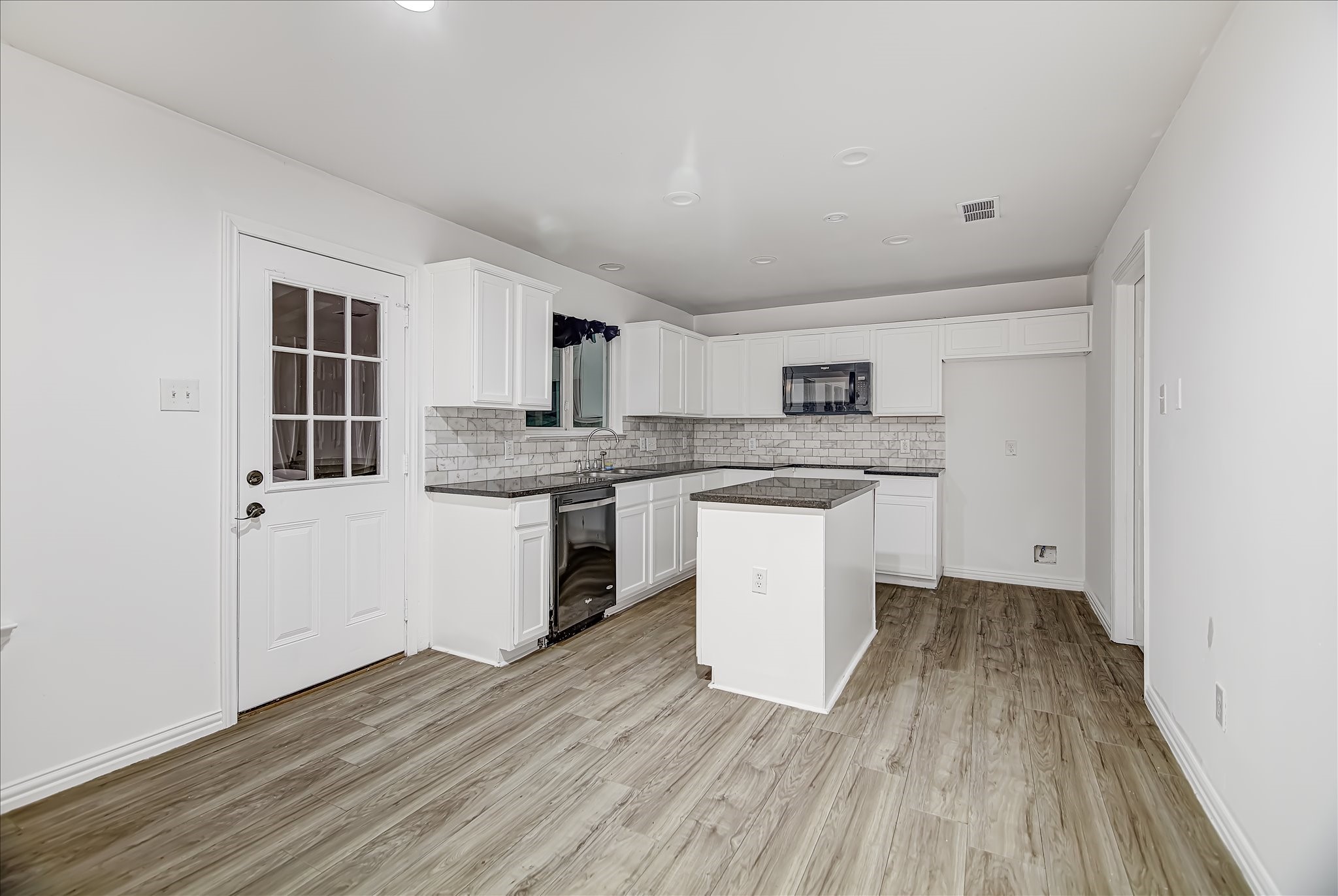 3107 Rendezvous Court Spring, TX 77373 - Photo 11 of 37