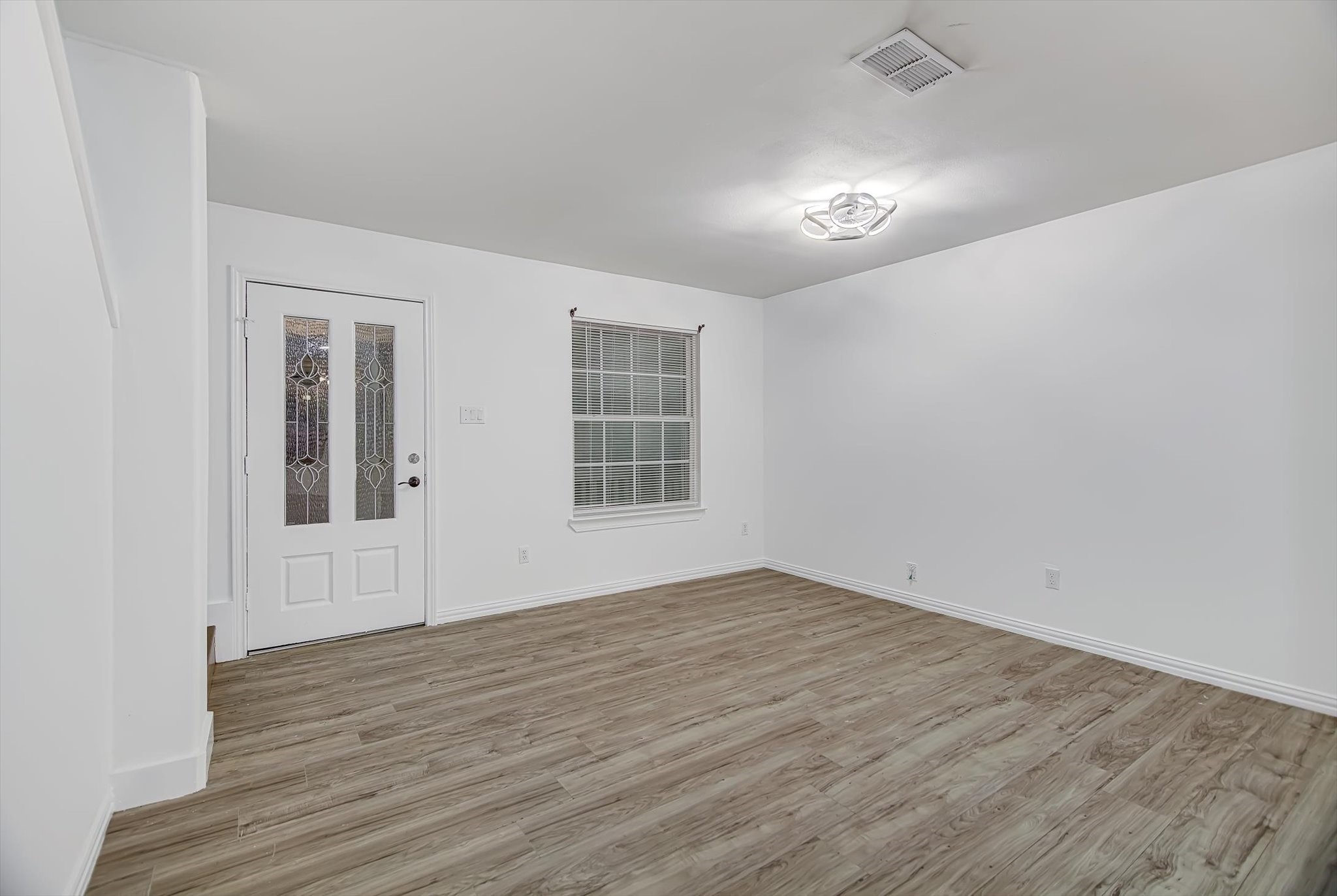 3107 Rendezvous Court Spring, TX 77373 - Photo 7 of 37