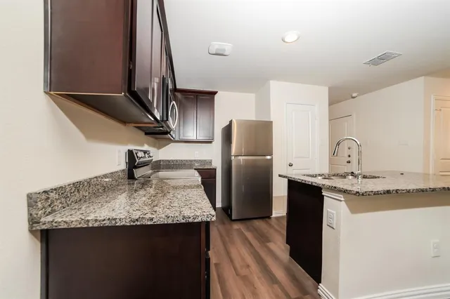 $209,900 | 823 Dawson Street, Waco, TX 76704