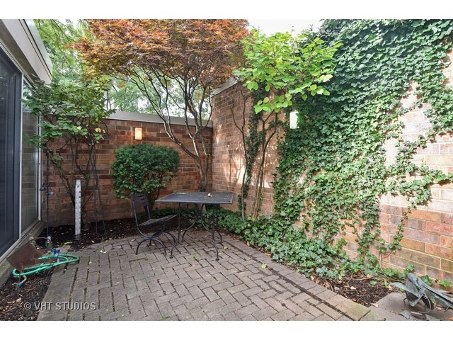 1671 Seton Road Northbrook, IL 60062 - Photo 16 of 17