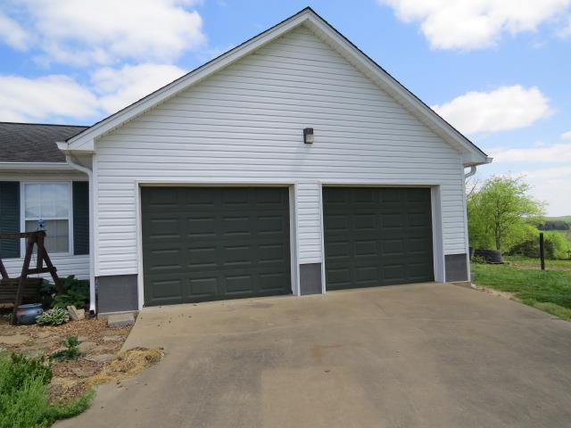 4607 Prospect Road Prospect, TN 38477 - Photo 3 of 28