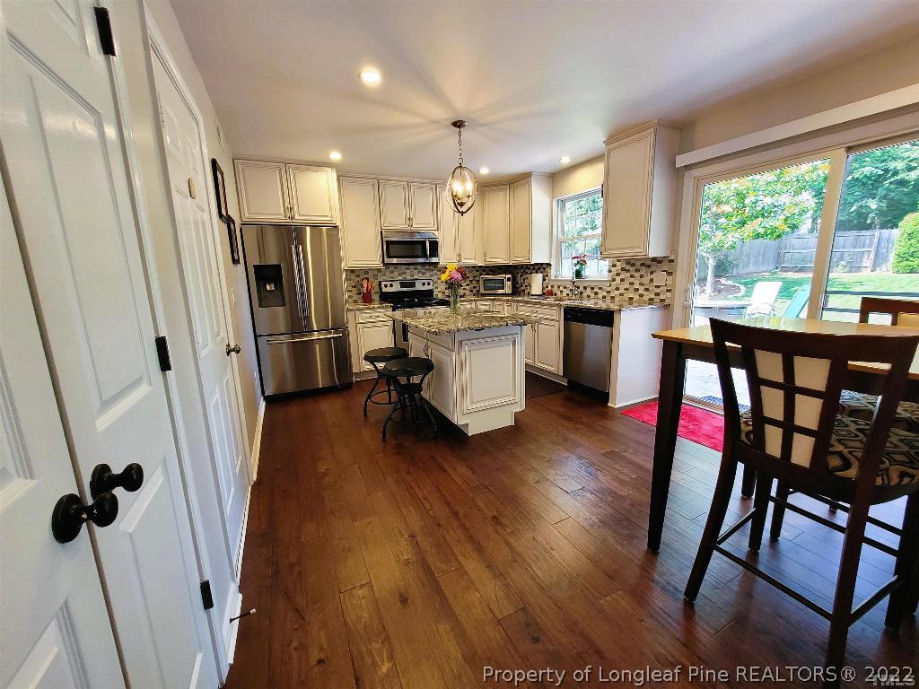 6906 Englehardt Drive Raleigh, NC 27617 - Photo 4 of 21 Gallery Image 4