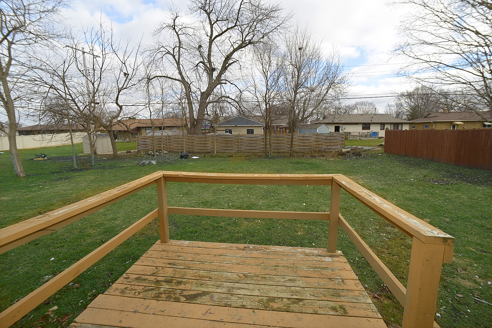 736 Westwood Drive Ottawa, IL 61350 - Photo 12 of 15 a view of deck with large trees