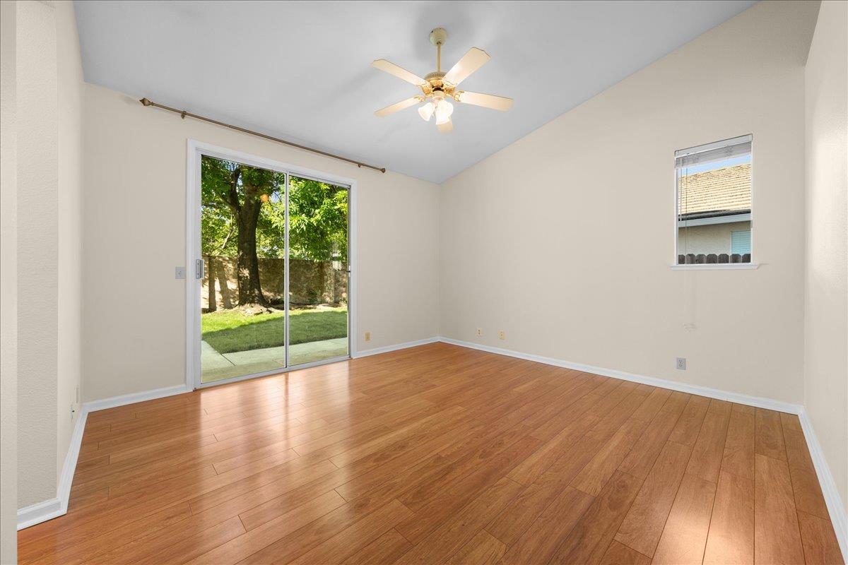 1074 Rathbone Circle Folsom, CA 95630 - Photo 15 of 32