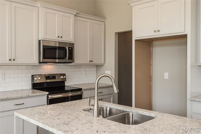 $385,000 | 960 Brookfield Chase Court, Florissant, MO 63031