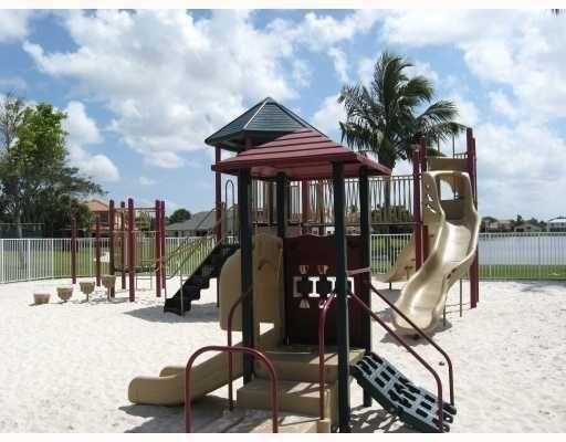 9593 Tavernier Drive Boca Raton, FL 33496 - Photo 28 of 32 Boca Landings Playground