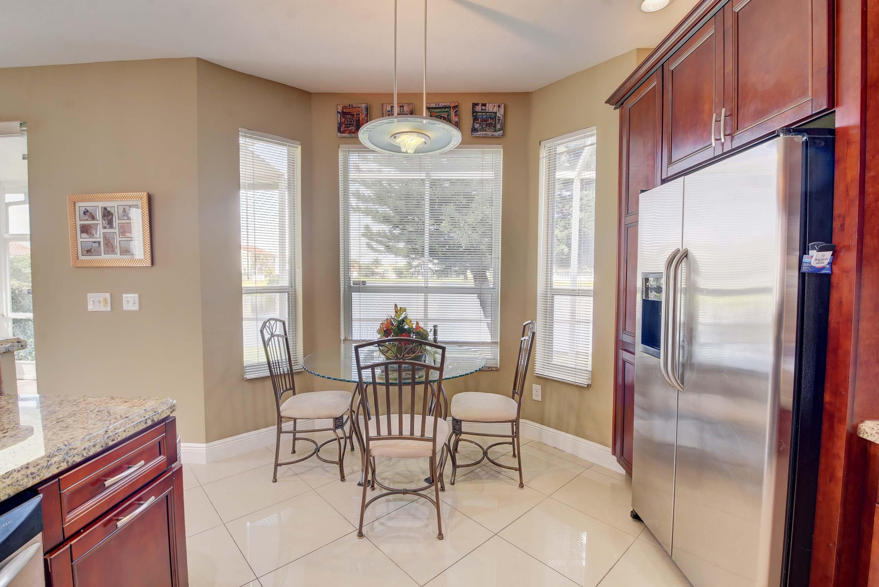 9593 Tavernier Drive Boca Raton, FL 33496 - Photo 6 of 32 Kitchen