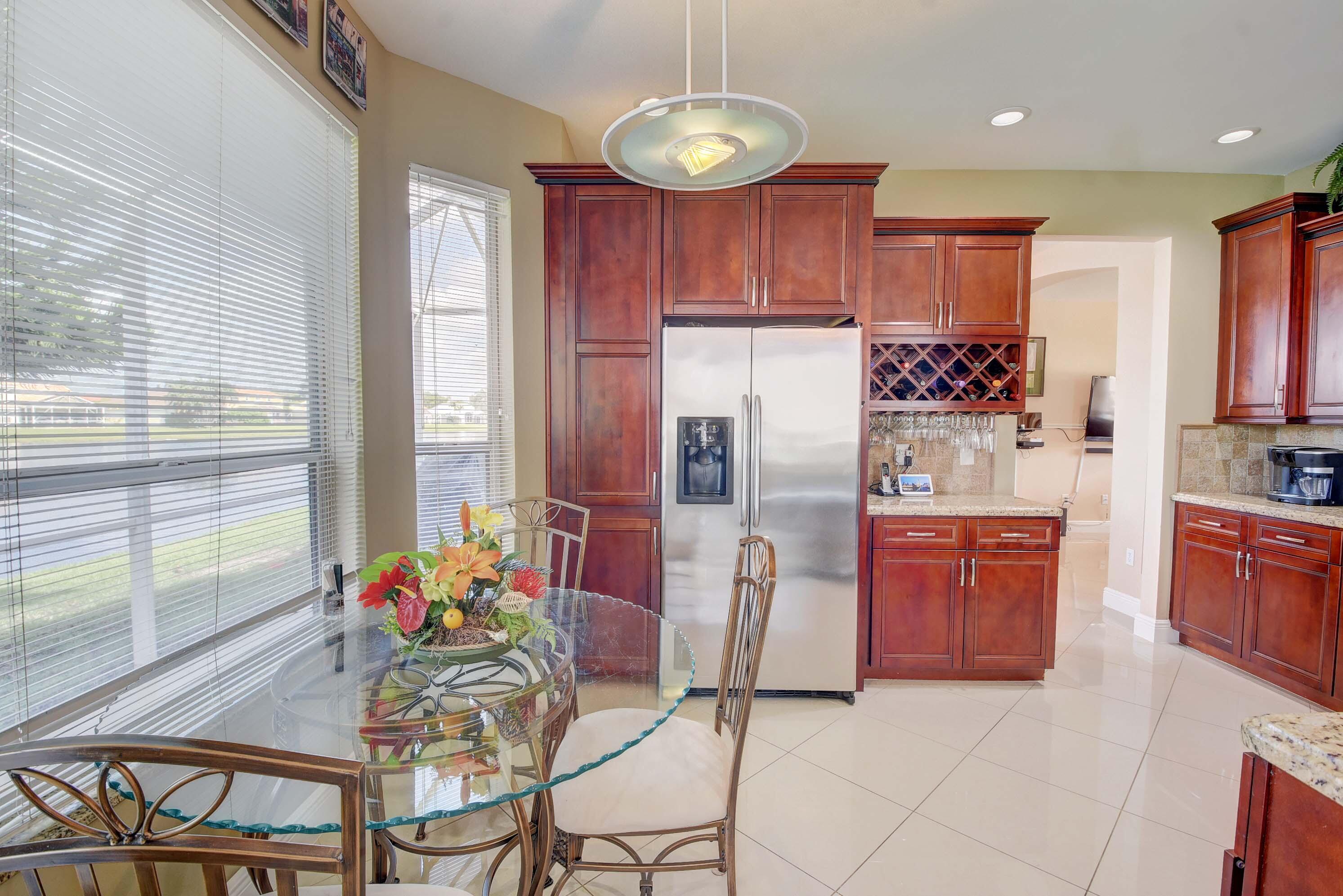 9593 Tavernier Drive Boca Raton, FL 33496 - Photo 7 of 32 Kitchen