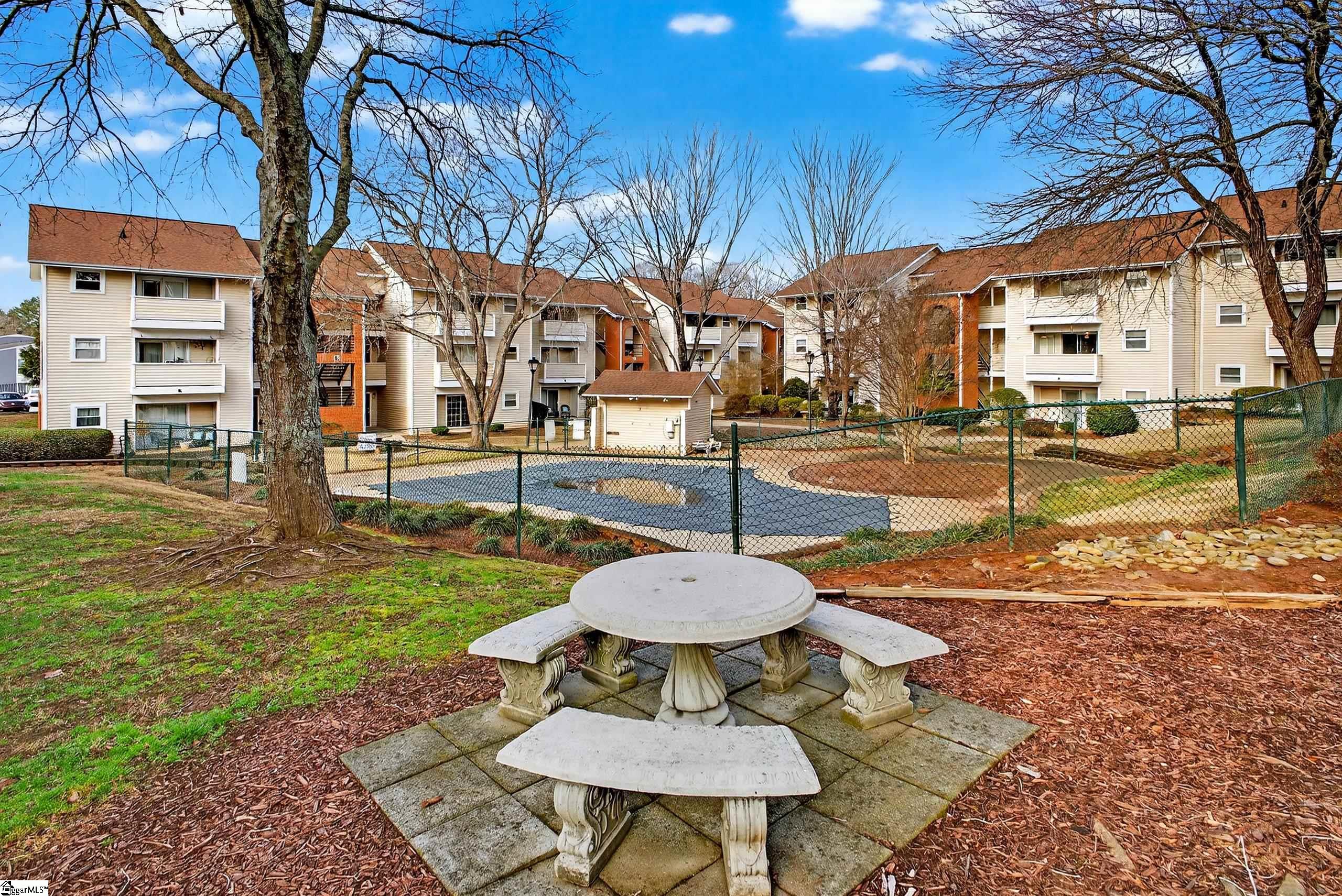 2601 Duncan Chapel Road, Unit 101B Greenville, SC 29617 - Photo 18 of 35