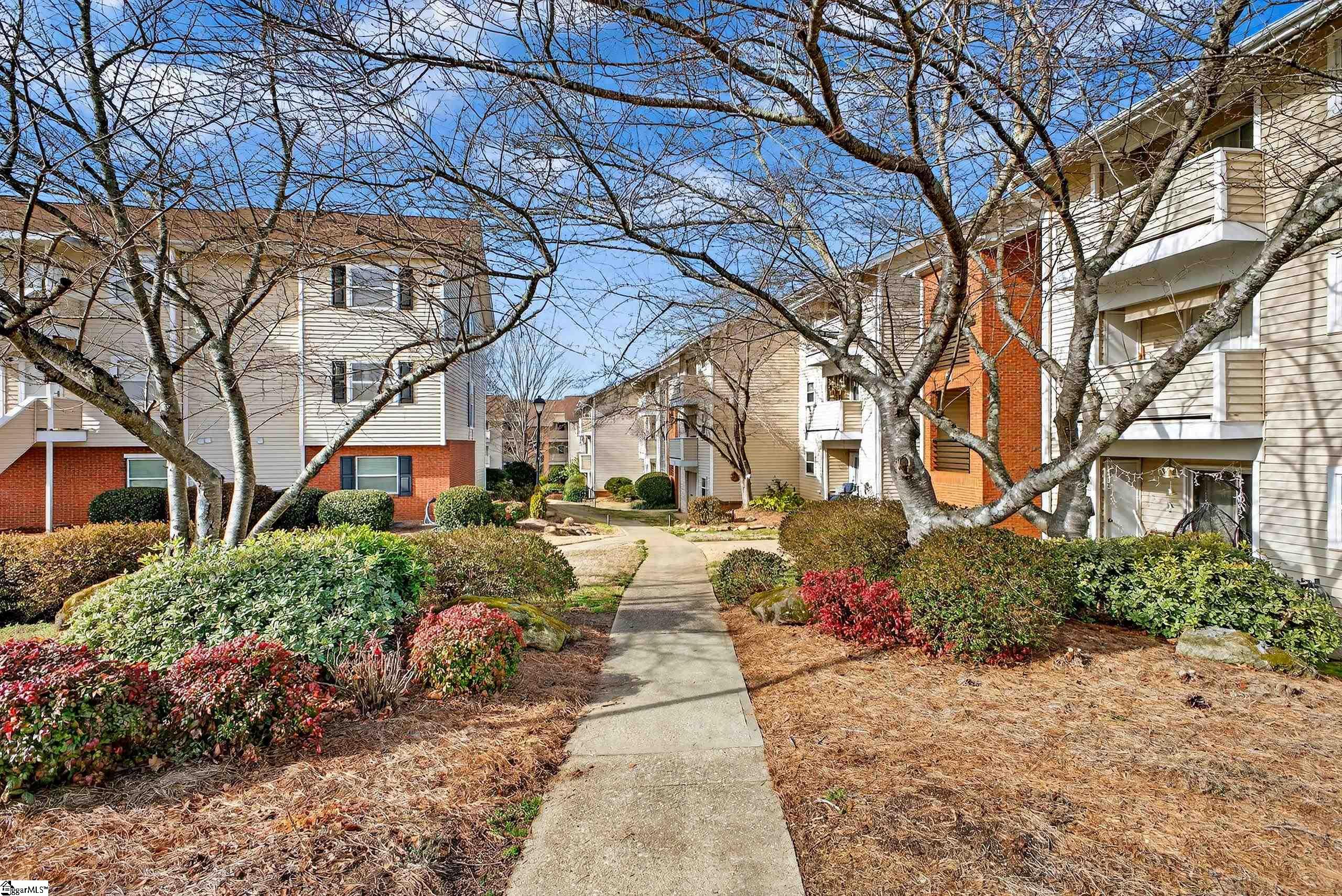 2601 Duncan Chapel Road, Unit 101B Greenville, SC 29617 - Photo 19 of 35