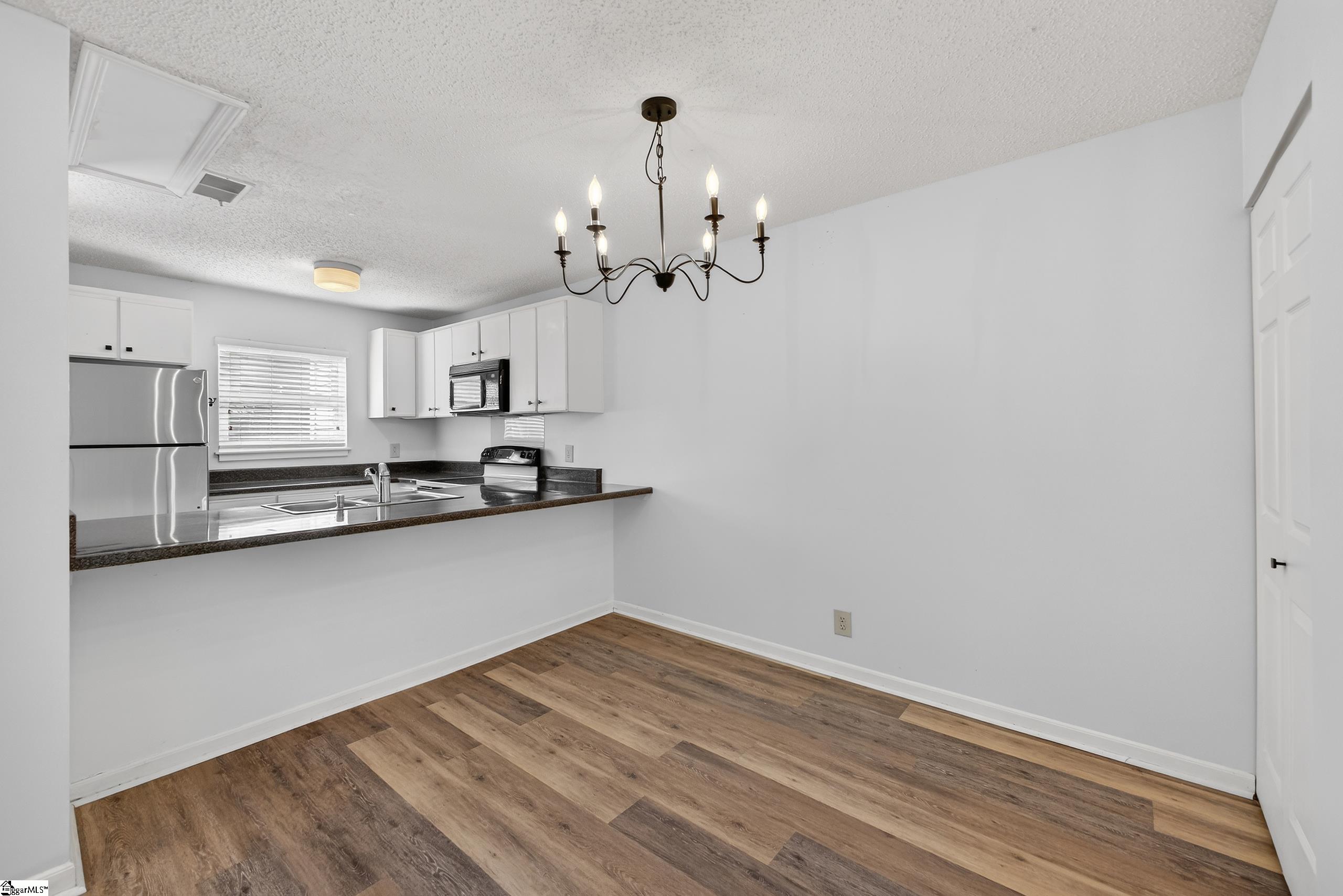 2601 Duncan Chapel Road, Unit 101B Greenville, SC 29617 - Photo 20 of 35