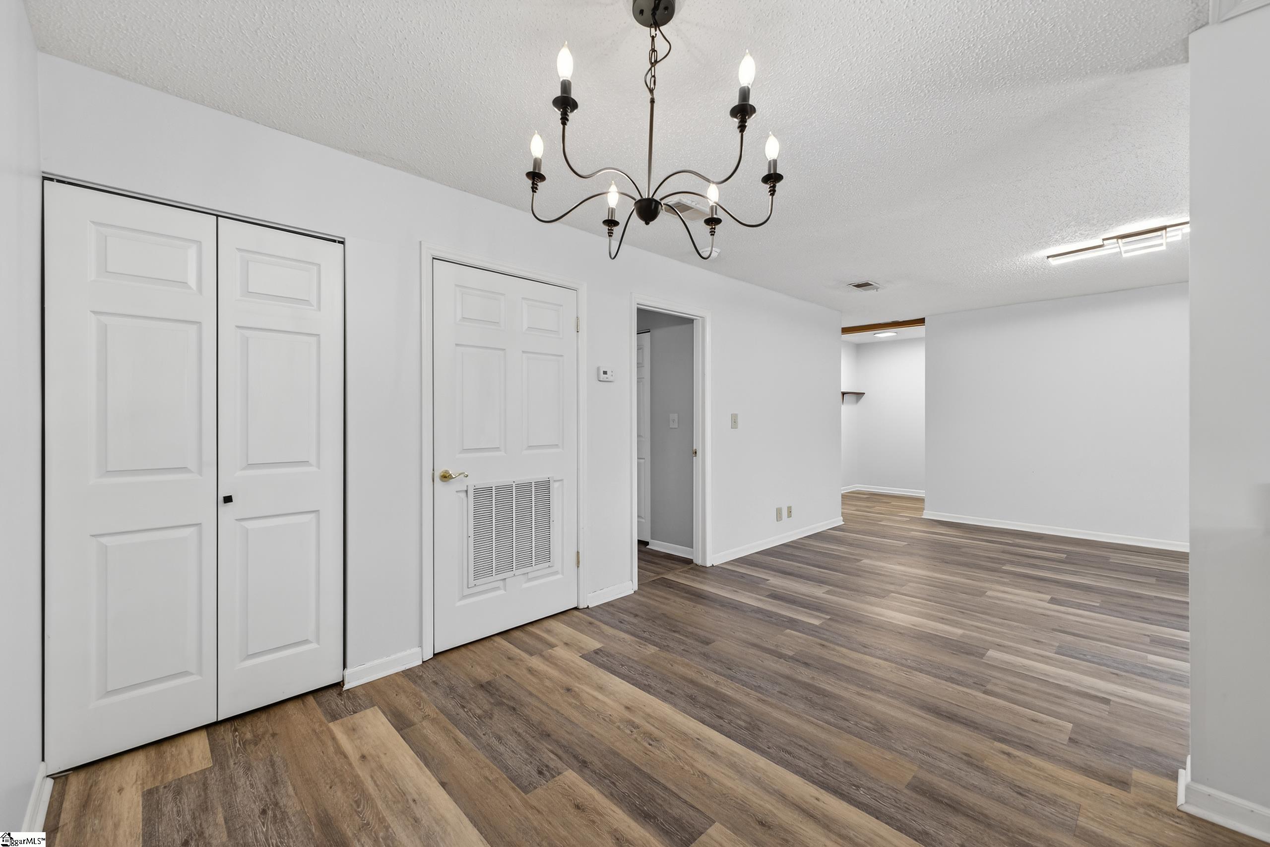 2601 Duncan Chapel Road, Unit 101B Greenville, SC 29617 - Photo 21 of 35