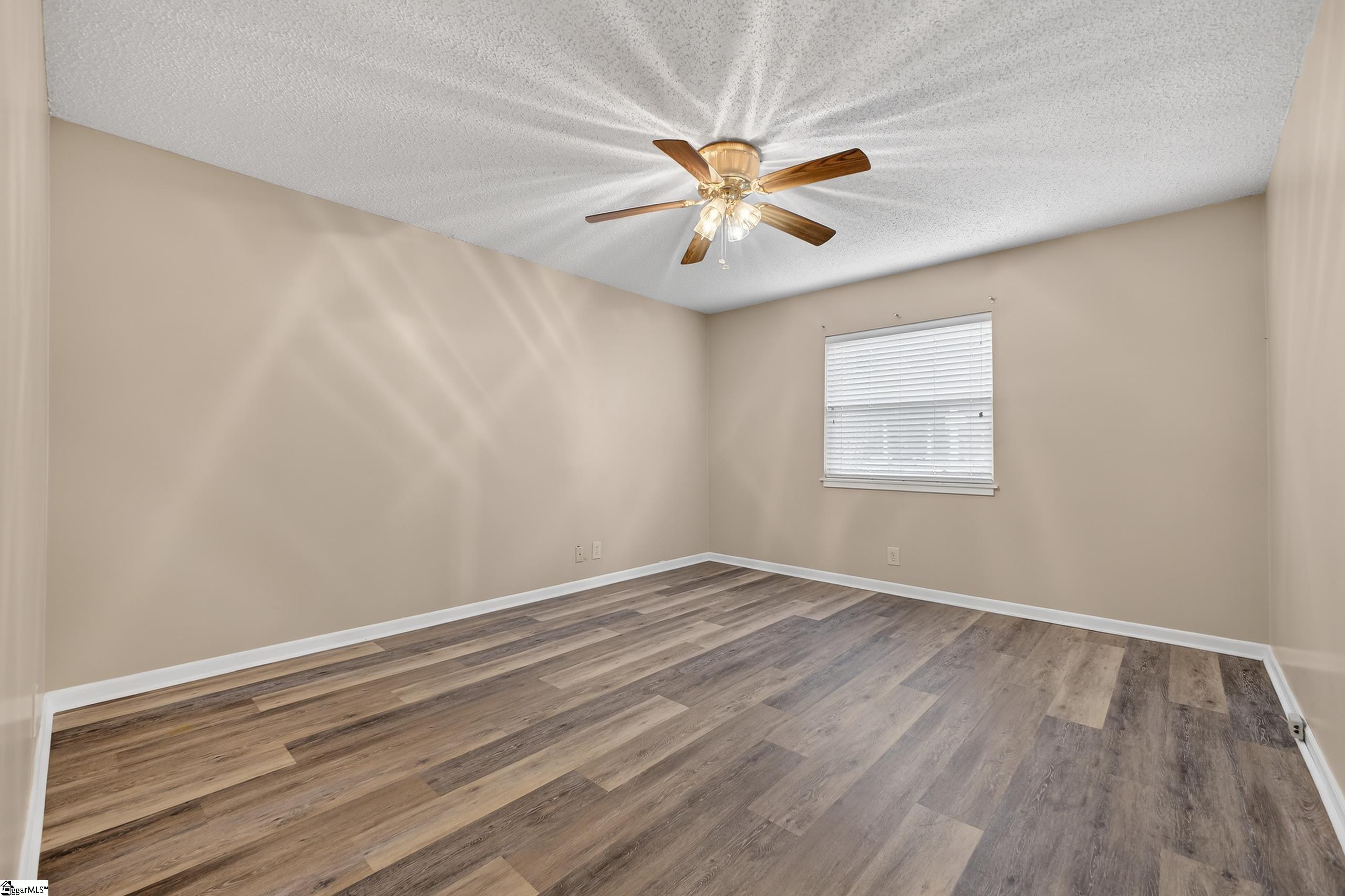 2601 Duncan Chapel Road, Unit 101B Greenville, SC 29617 - Photo 23 of 35