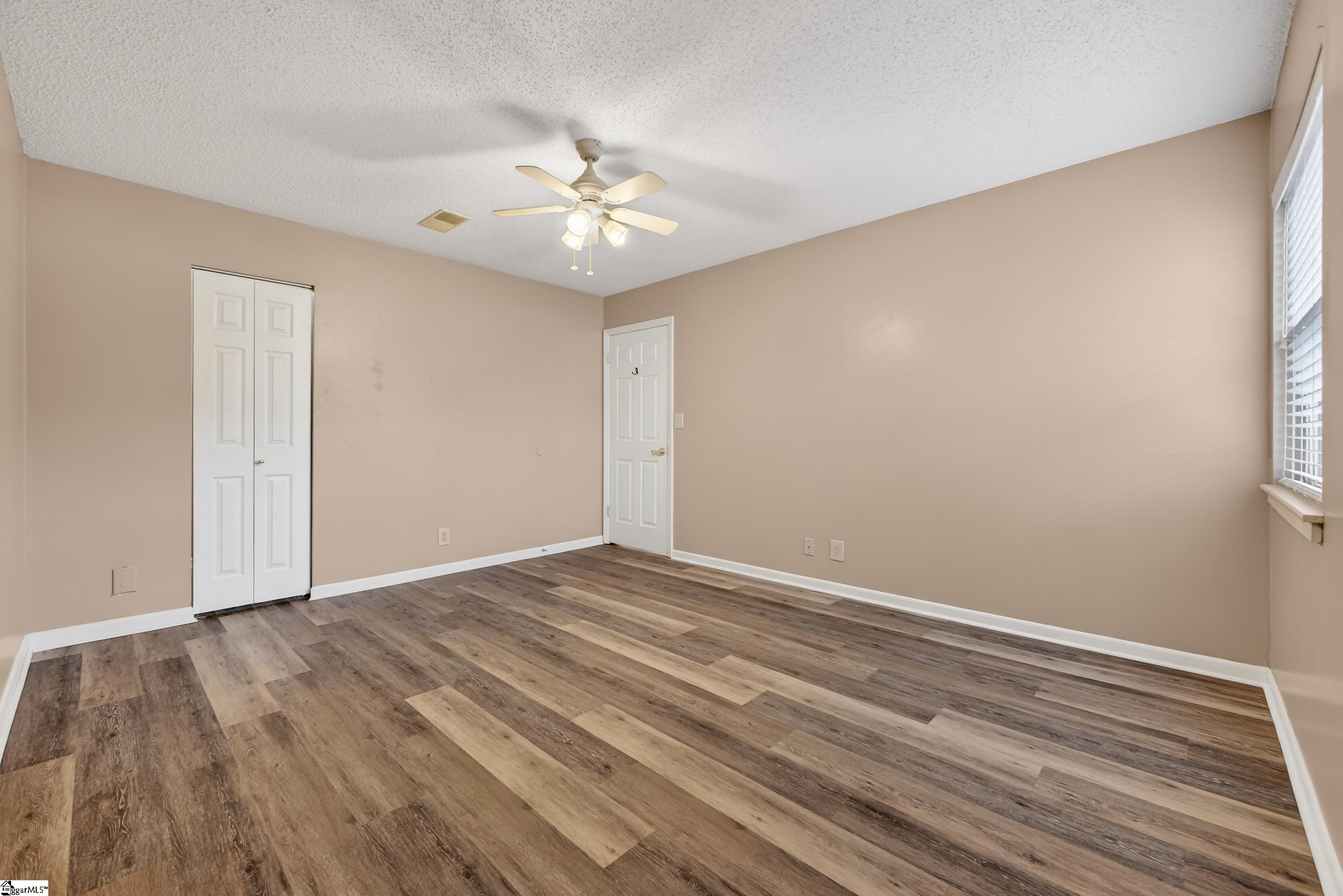 2601 Duncan Chapel Road, Unit 101B Greenville, SC 29617 - Photo 24 of 35