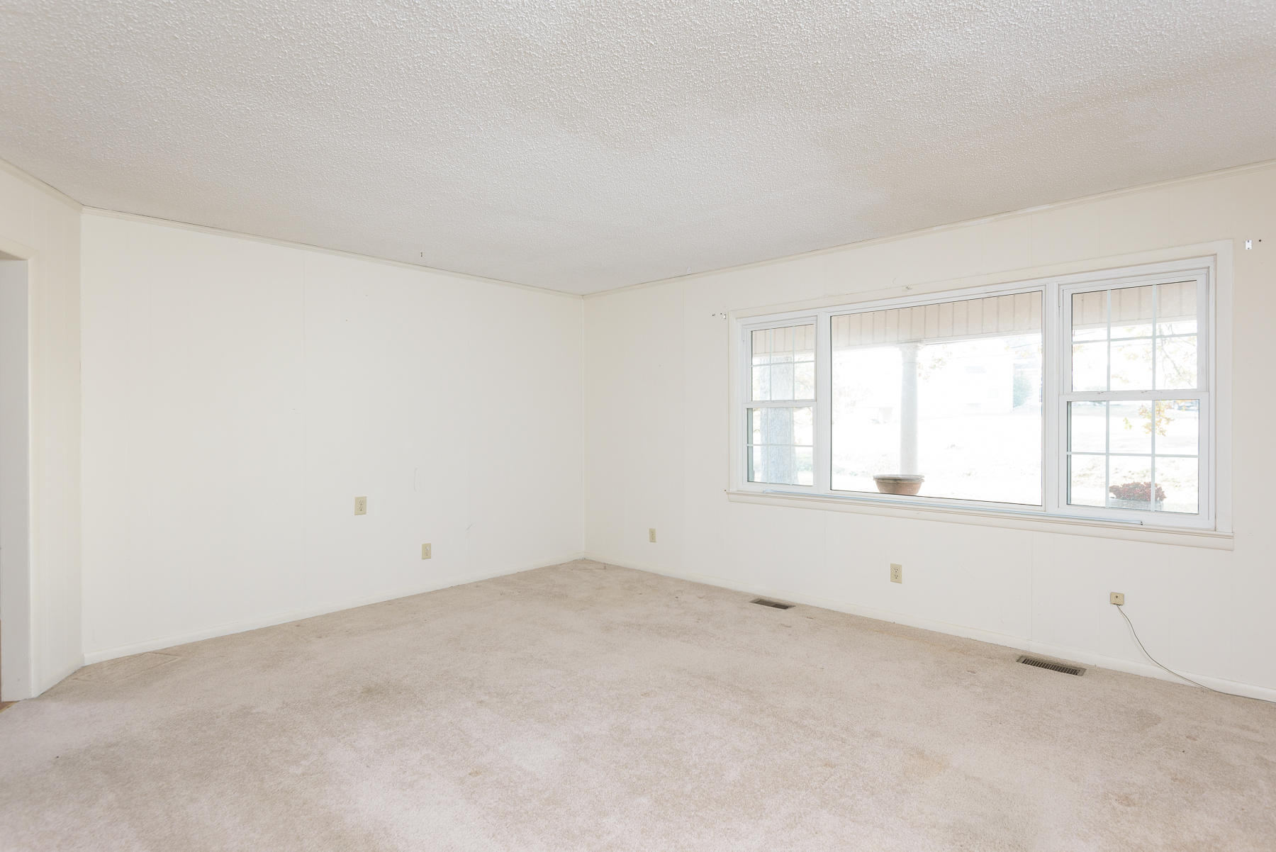 9010 Fuller Road Chattanooga, TN 37421 - Photo 7 of 23 Living Room