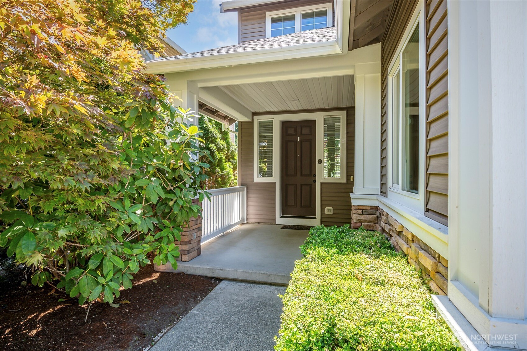 28011 Maple Ridge Way Southeast Maple Valley, WA 98038 - Photo 2 of 39