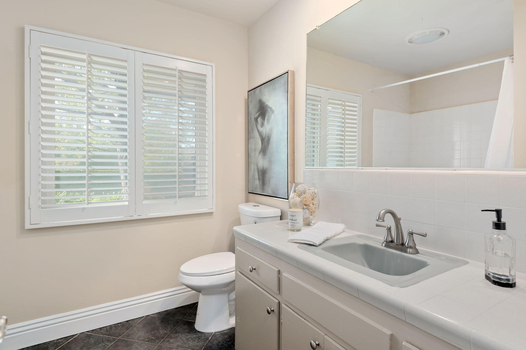 42 Northridge Road Santa Barbara, CA 93105 - Photo 13 of 22 a bathroom with a toilet sink and mirror